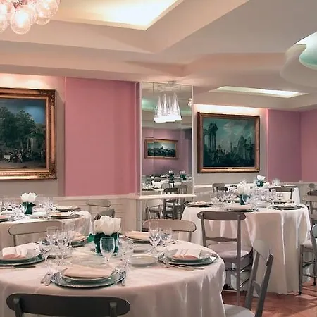 호텔 Art'otel Piazza Sallustio, Powered By Radisson