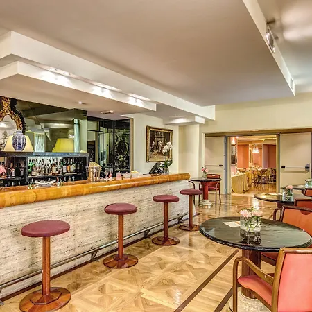 Отель Art'otel Piazza Sallustio, Powered By Radisson Рим