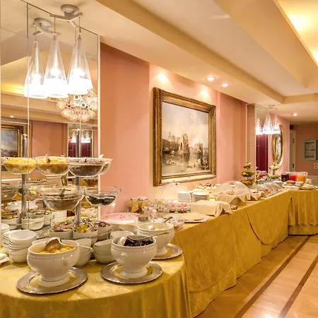 Art'otel Piazza Sallustio, Powered By Radisson Hotel 5*