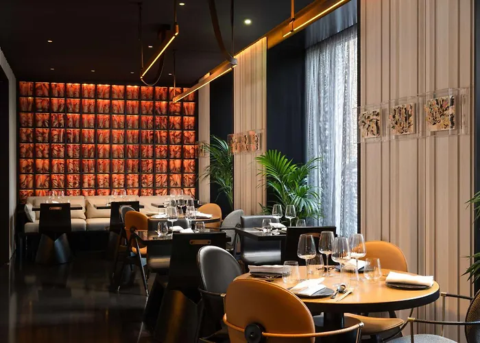 Отель Art'otel Piazza Sallustio